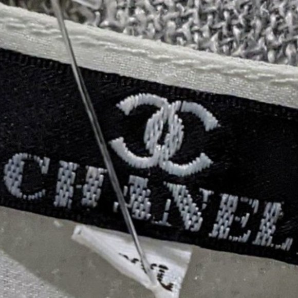 Chanel 2015 Spring Summer Runway Ivory Silk Blouse - Picture 6 of 6